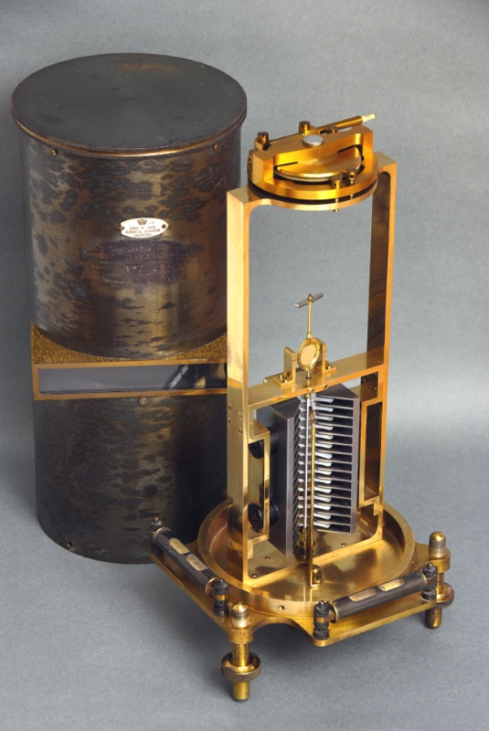 image of Kelvin Multi-Cellular Electrostatic Voltmeter
